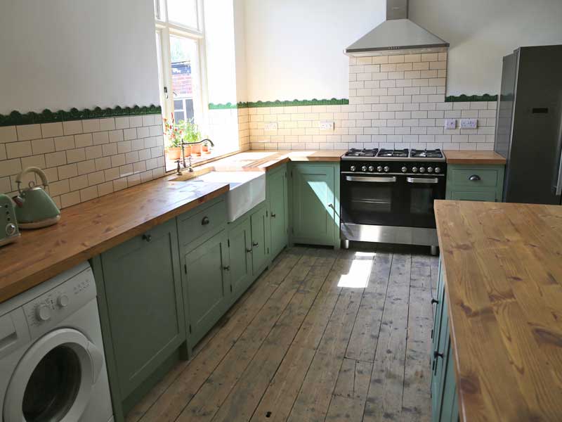 unique kitchen units, not on the high street, hand made to your specifications and painted in a colour of your choice, The Bramble Tree Kitchen makers, Nottinghamshire