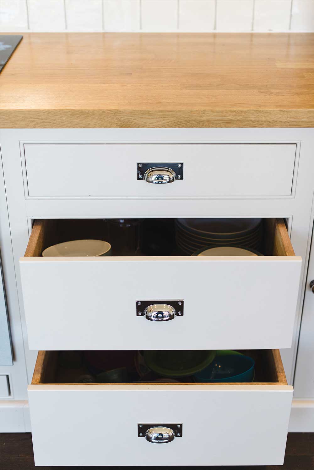 Kitchen cupboards and drawers with dovetail joints, quality hand crafted solid wood units made by The Bramble Tree, Derbyshire, Leicestershire,