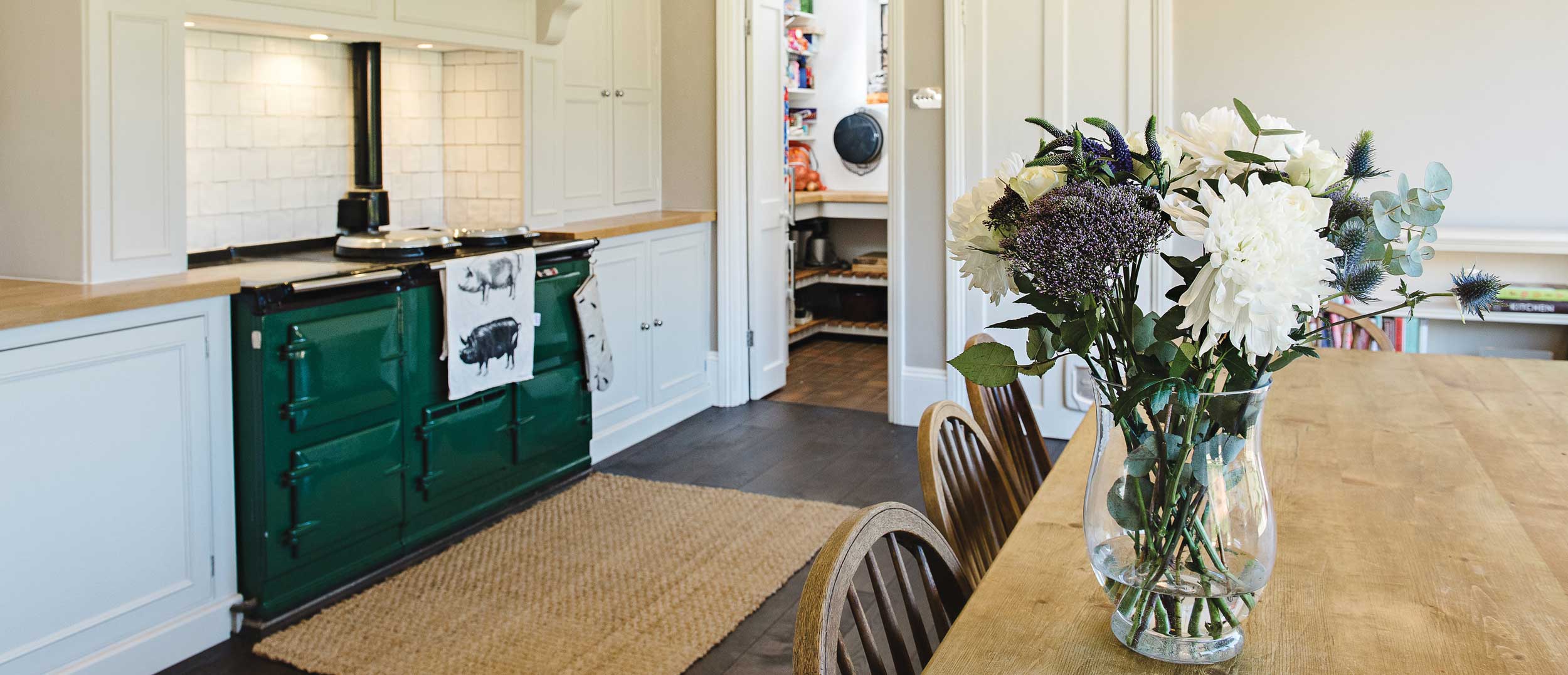 traditional kitchens handmade using solid wood oak and pine in Nottinghamshire